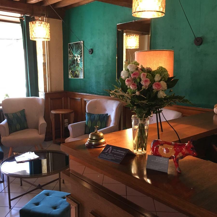 פראי-לה-מוניאל Hotel Aux Vendanges De Bourgogne מראה חיצוני תמונה